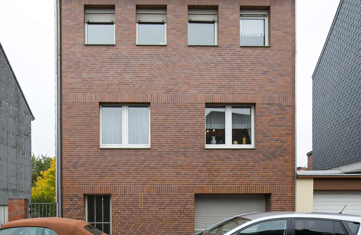 MG-Holt: 4FH mit freier Eigentümerwohnung